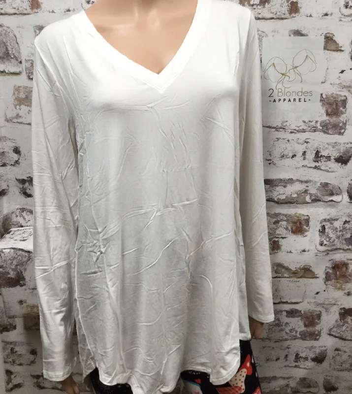 Extra PLus Long sleeve Ivory V Neck Top