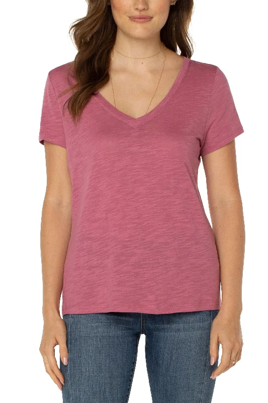 Liverpool Slim Fit V Neck Slub Knit Tee In Wild Rose