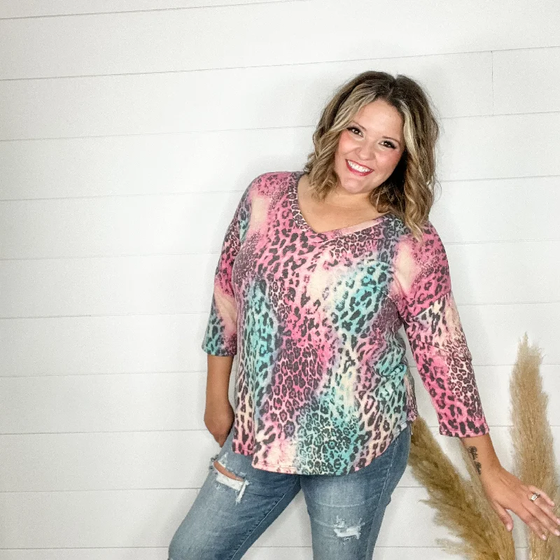 "Northern" Animal Print 3/4 Sleeve V Neck